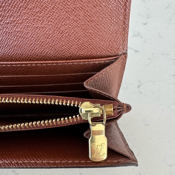 Louis Vuitton Classic Brown Monogram Wallet - Picture 11 of 14